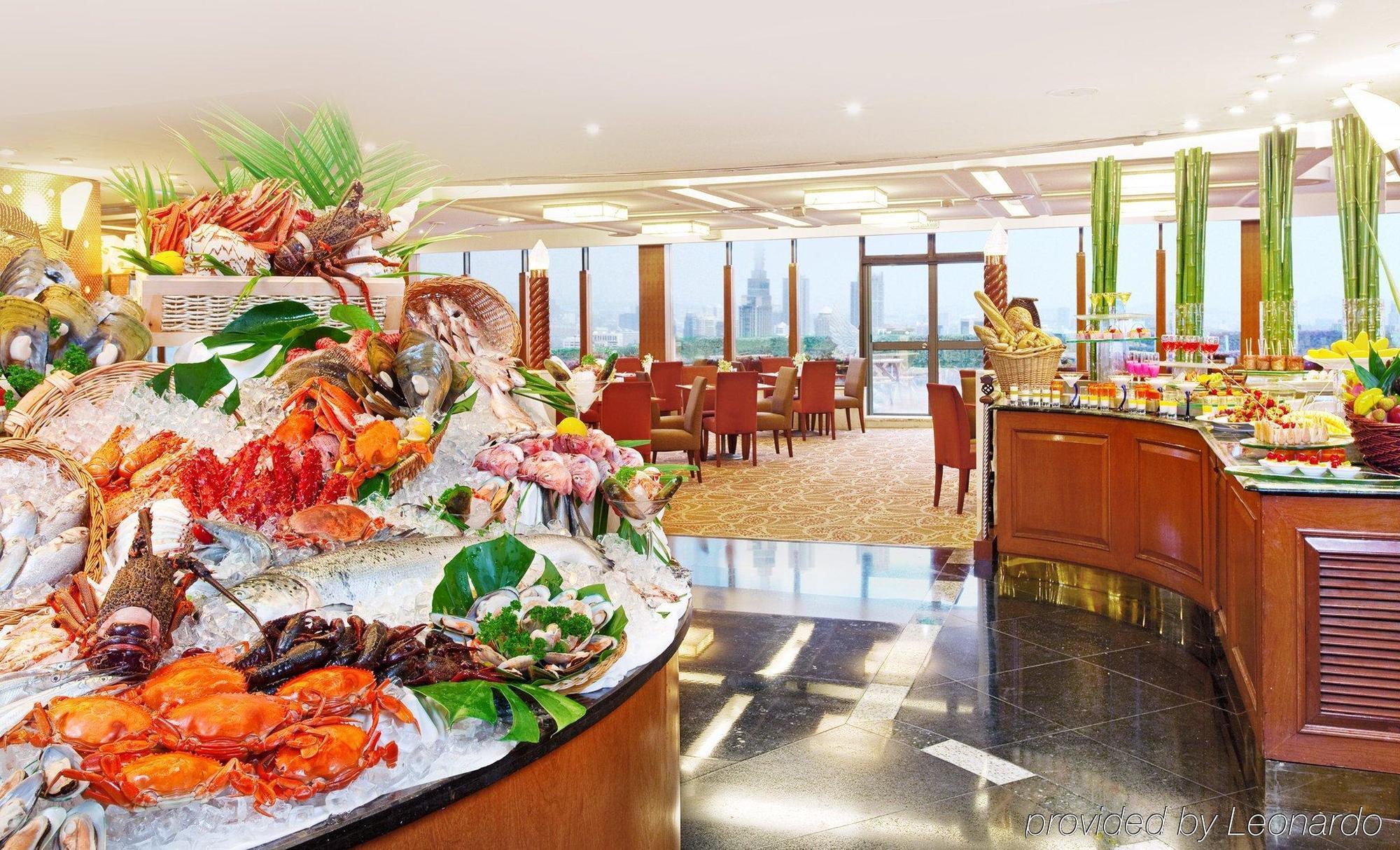 Crowne Plaza Nanjing Hotels & Suites ภายนอก รูปภาพ