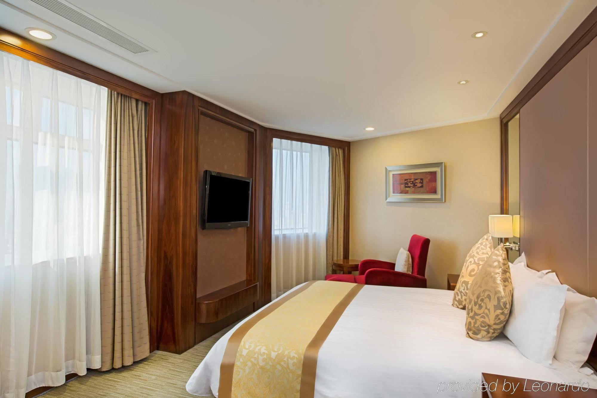 Crowne Plaza Nanjing Hotels & Suites ภายนอก รูปภาพ