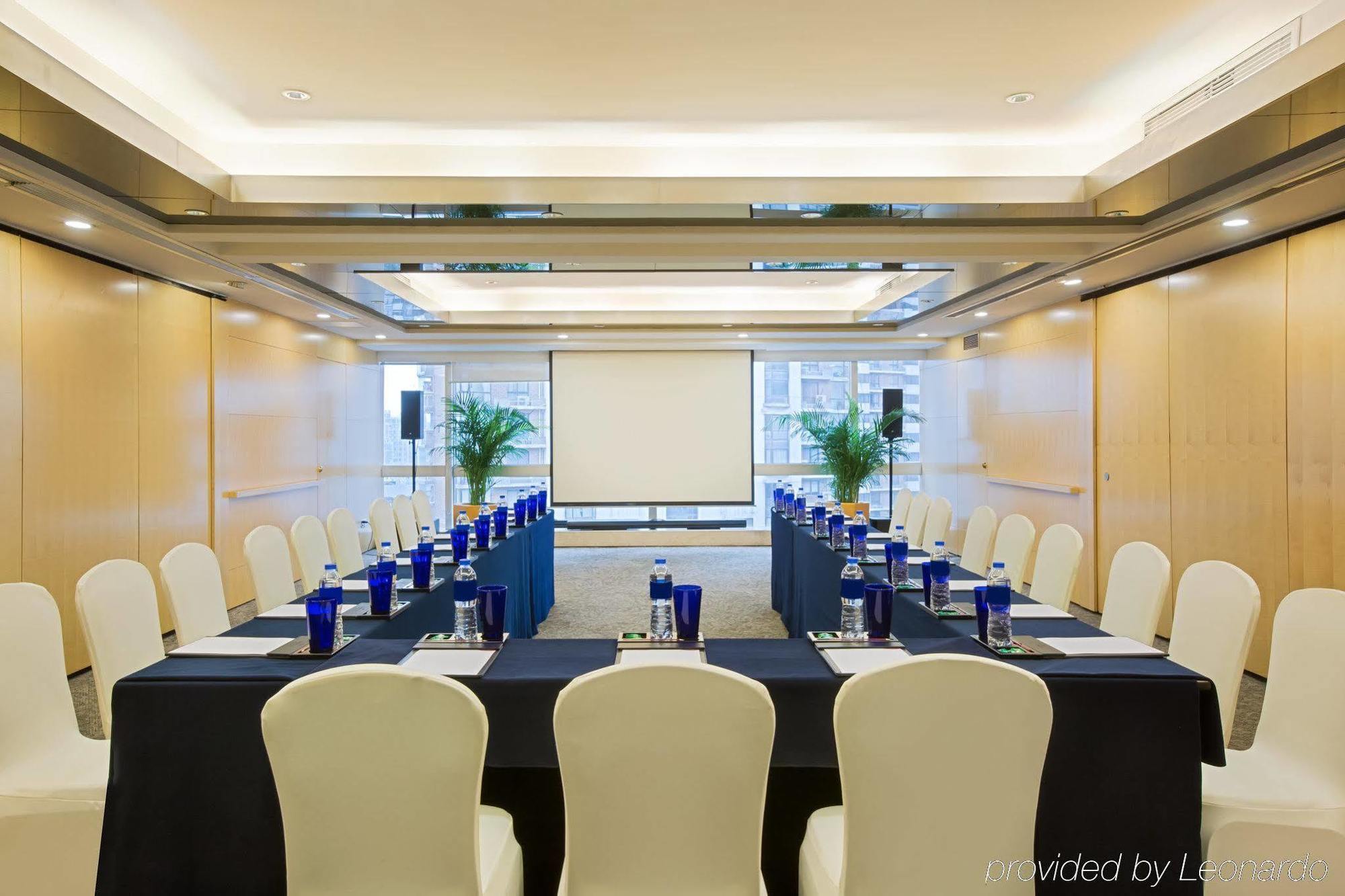 Crowne Plaza Nanjing Hotels & Suites ภายนอก รูปภาพ