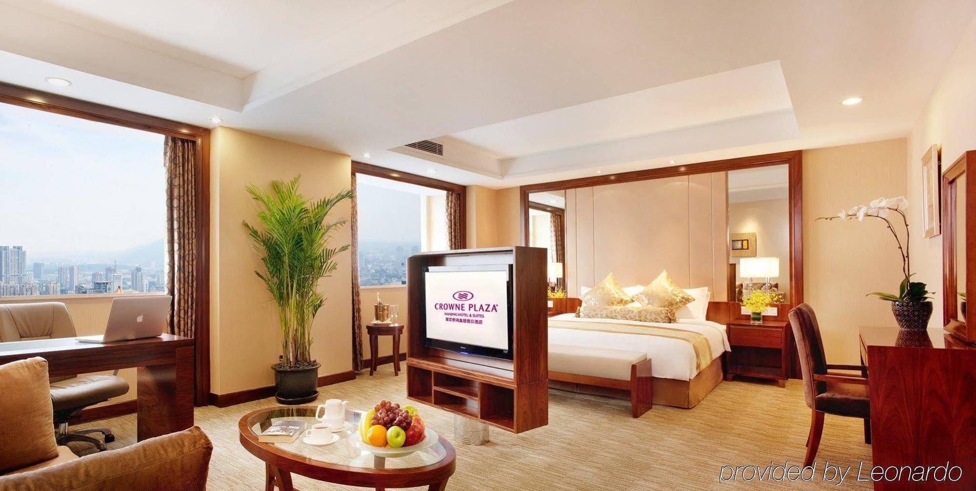 Crowne Plaza Nanjing Hotels & Suites ภายนอก รูปภาพ